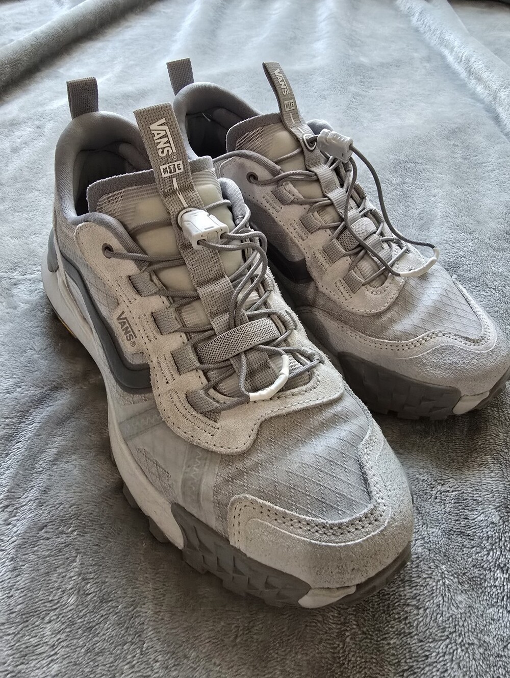 Vans Womens MTE Hiking Shoes Size 8